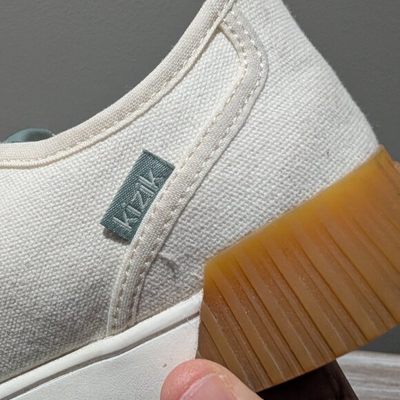 Kizik Brooklyn Hands-Free Slip-On Sneaker Canvas Suede White Women's 7 - Picture 8 of 16